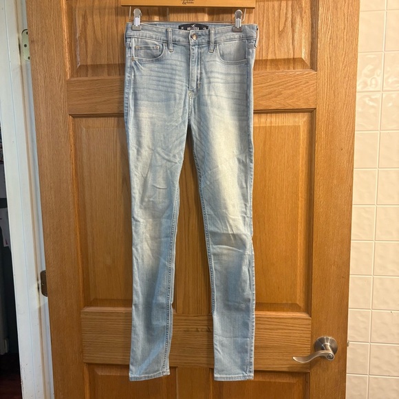 Hollister Jeans Women's Size 3R 26X30 High Rise Super Skinny Stretch Light Wash - Picture 1 of 6